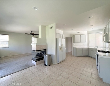 5793 Orange Tree Avenue - Photo Thumbnail 7
