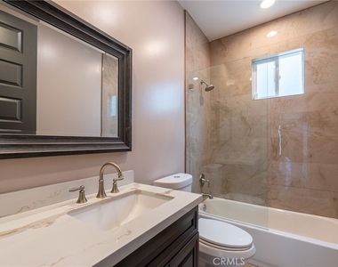 6938 Peach Avenue - Photo Thumbnail 20
