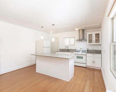 1349 N Citrus - Photo Thumbnail 8
