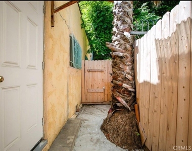 1349 N Citrus - Photo Thumbnail 10