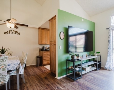 18168 Sundowner Way - Photo Thumbnail 8
