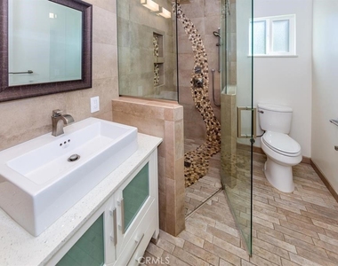 3960 Mayfield Avenue - Photo Thumbnail 7
