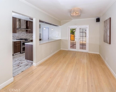 3960 Mayfield Avenue - Photo Thumbnail 2