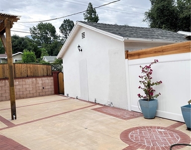 3960 Mayfield Avenue - Photo Thumbnail 17