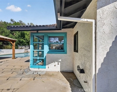 20001 Hiawatha Street - Photo Thumbnail 51