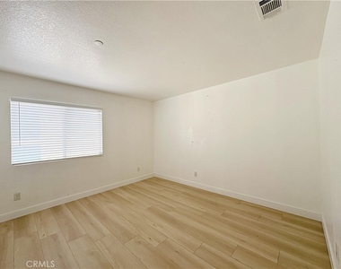 16370 Oldenburg Drive - Photo Thumbnail 32
