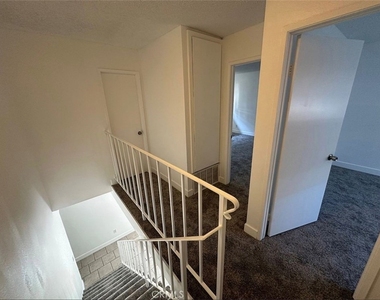 1501 E Fairfield Court - Photo Thumbnail 11
