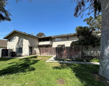 1501 E Fairfield Court - Photo Thumbnail 1