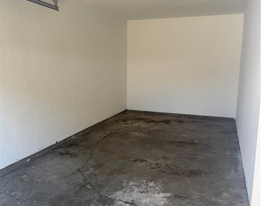 1124 Ramona Avenue - Photo Thumbnail 11