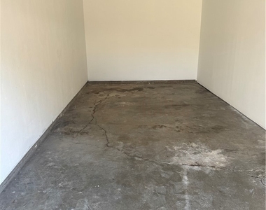 1124 Ramona Avenue - Photo Thumbnail 10