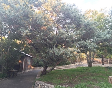 10630 Hillhaven Avenue - Photo Thumbnail 8