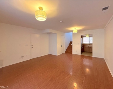 2438 Andreo Avenue - Photo Thumbnail 12