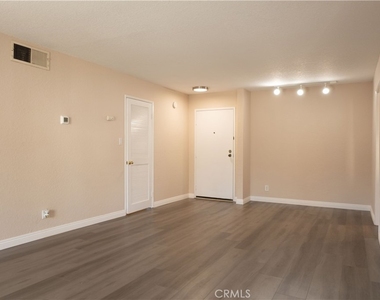 2386 E Del Mar Boulevard - Photo Thumbnail 2