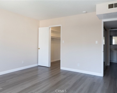 2386 E Del Mar Boulevard - Photo Thumbnail 11