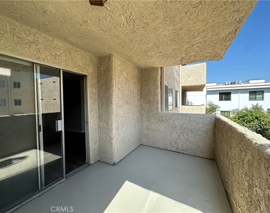 2386 E Del Mar Boulevard - Photo Thumbnail 23