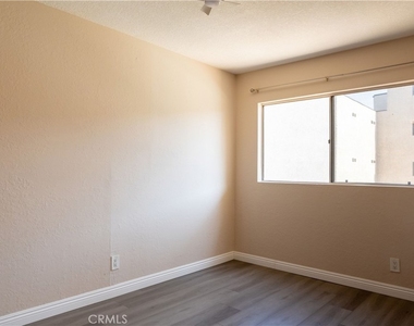 2386 E Del Mar Boulevard - Photo Thumbnail 5