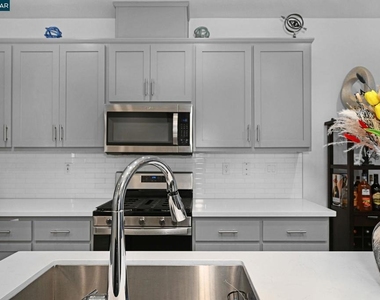 296 Laurel Knoll Dr - Photo Thumbnail 7