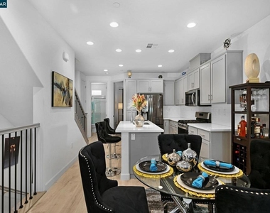 296 Laurel Knoll Dr - Photo Thumbnail 5