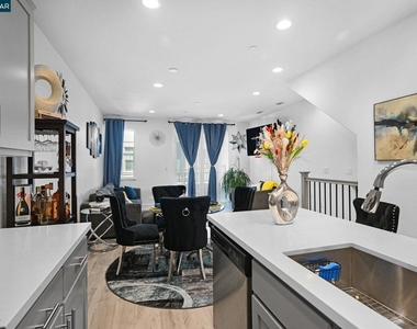 296 Laurel Knoll Dr - Photo Thumbnail 8