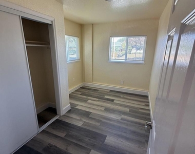 36459 Buckeye St - Photo Thumbnail 12