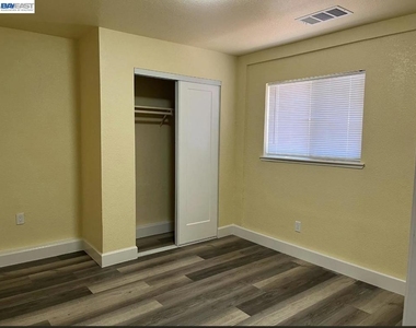 36459 Buckeye St - Photo Thumbnail 10