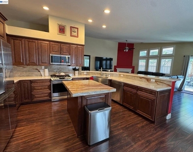5412 Nez Perce Way - Photo Thumbnail 10