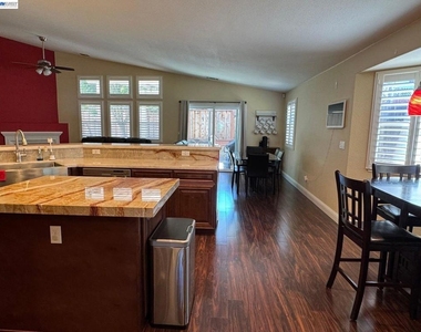 5412 Nez Perce Way - Photo Thumbnail 11