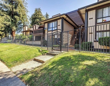 39139 Argonaut Way - Photo Thumbnail 1