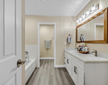 39139 Argonaut Way - Photo Thumbnail 26