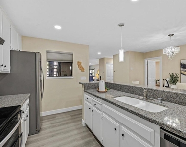 39139 Argonaut Way - Photo Thumbnail 13