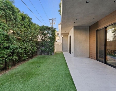 556 N Flores Street - Photo Thumbnail 22