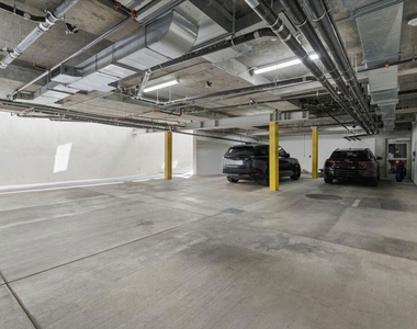 556 N Flores Street - Photo Thumbnail 26