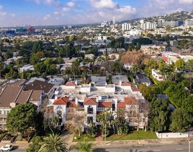 1031 N Crescent Heights Boulevard - Photo Thumbnail 19