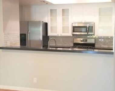 1031 N Crescent Heights Boulevard - Photo Thumbnail 1