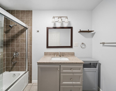 1543 W 23rd Street - Photo Thumbnail 12