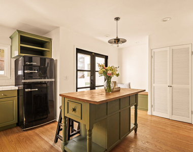 2272 India Street - Photo Thumbnail 6