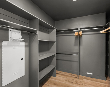 4806 Sylmar Ave Penthouse - Photo Thumbnail 45