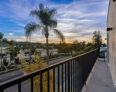 4806 Sylmar Ave Penthouse - Photo Thumbnail 29