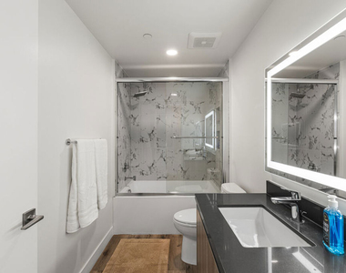 4806 Sylmar Ave Penthouse - Photo Thumbnail 51