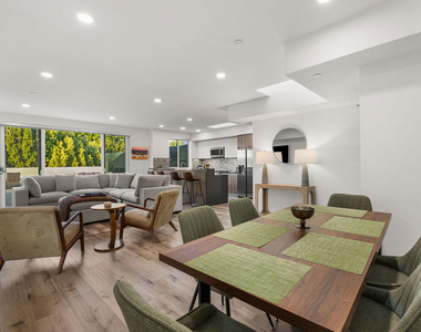 4806 Sylmar Ave Penthouse - Photo Thumbnail 7