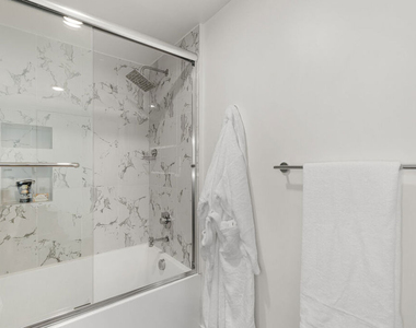 4806 Sylmar Ave Penthouse - Photo Thumbnail 23
