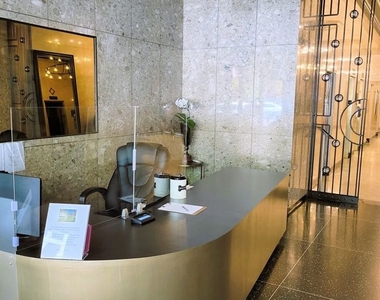 460 S Spring Street - Photo Thumbnail 25