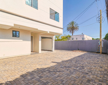 1923 1/2 Carmona Avenue - Photo Thumbnail 11