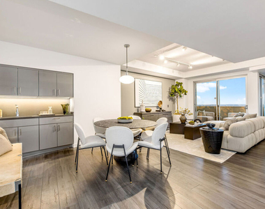 7250 Franklin Avenue - Photo Thumbnail 24