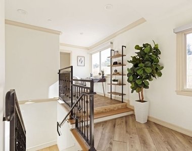 272 N Chester Avenue - Photo Thumbnail 14
