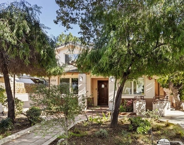 272 N Chester Avenue - Photo Thumbnail 1