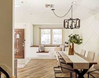 272 N Chester Avenue - Photo Thumbnail 9