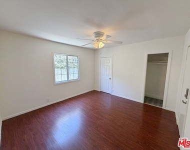2407 Fernleaf Street - Photo Thumbnail 14