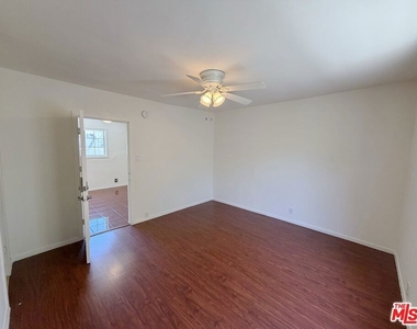 2407 Fernleaf Street - Photo Thumbnail 13
