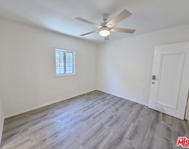 2407 Fernleaf Street - Photo Thumbnail 17